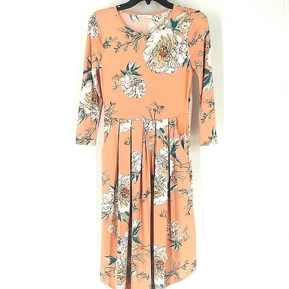 Reborn Floral Dress Size Small